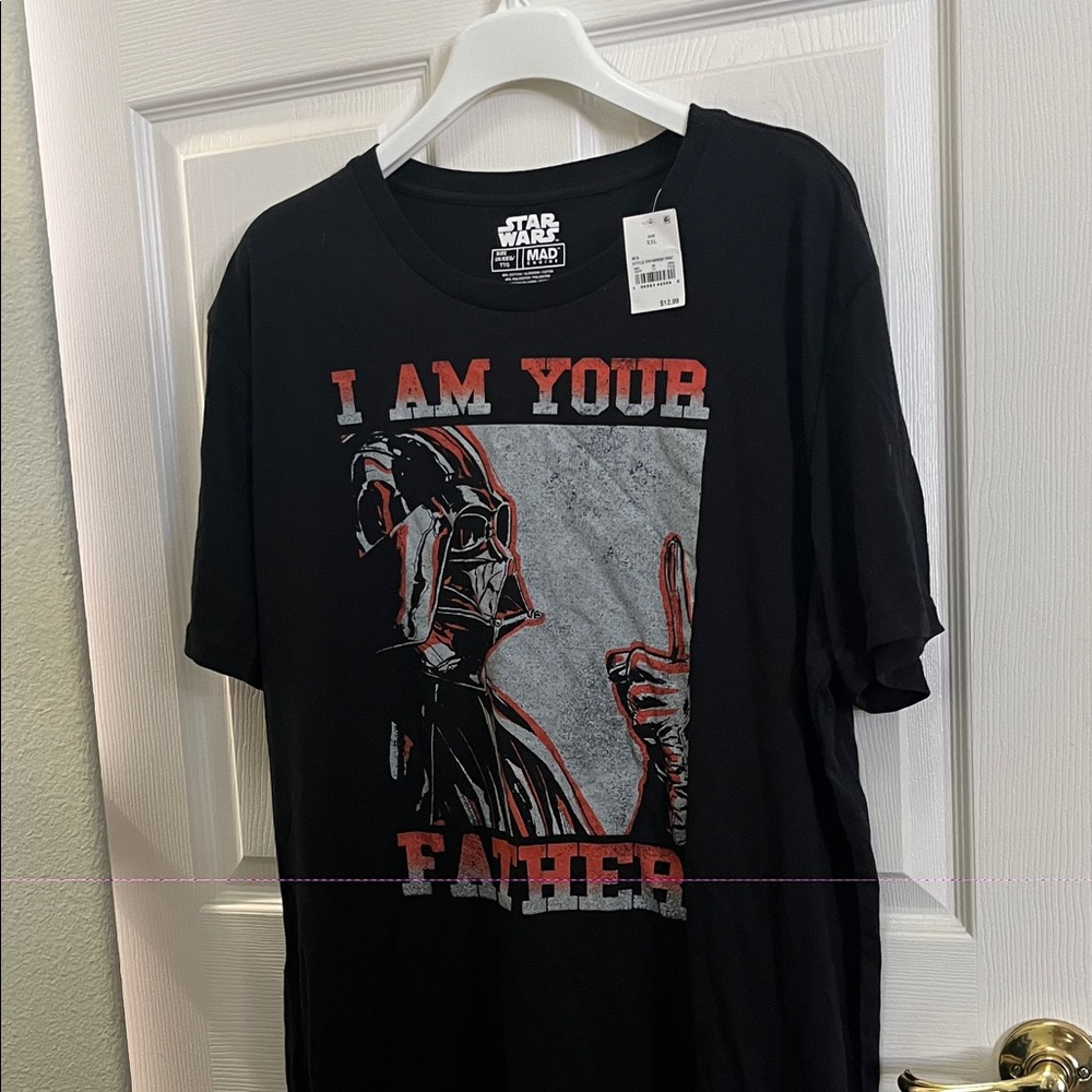 Star Wars Black and Red Graphic Tee